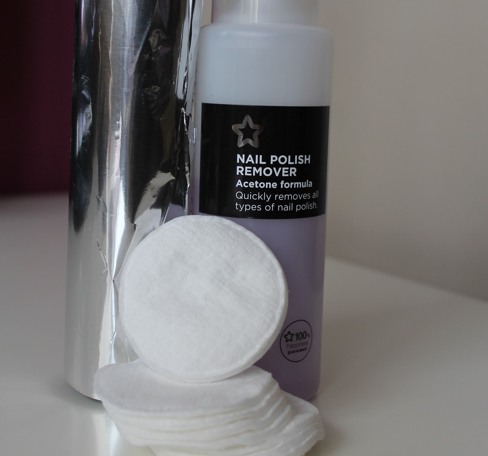 MissBudgetBeauty How To Remove Glitter Polish