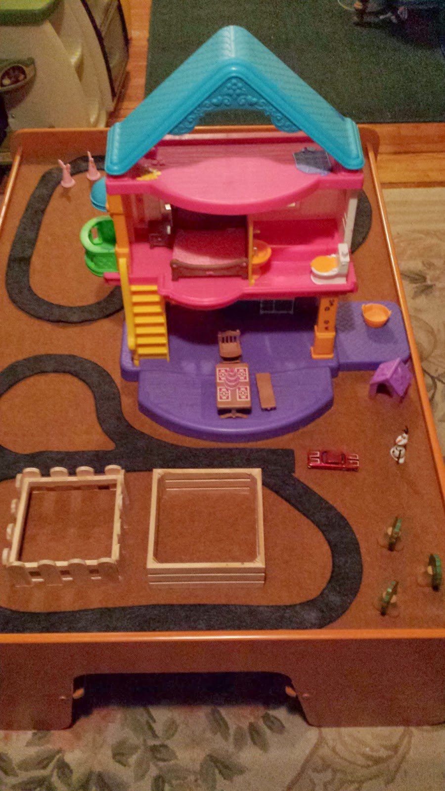 Munchkin and Bean DIY Train Table Play Mat Roads