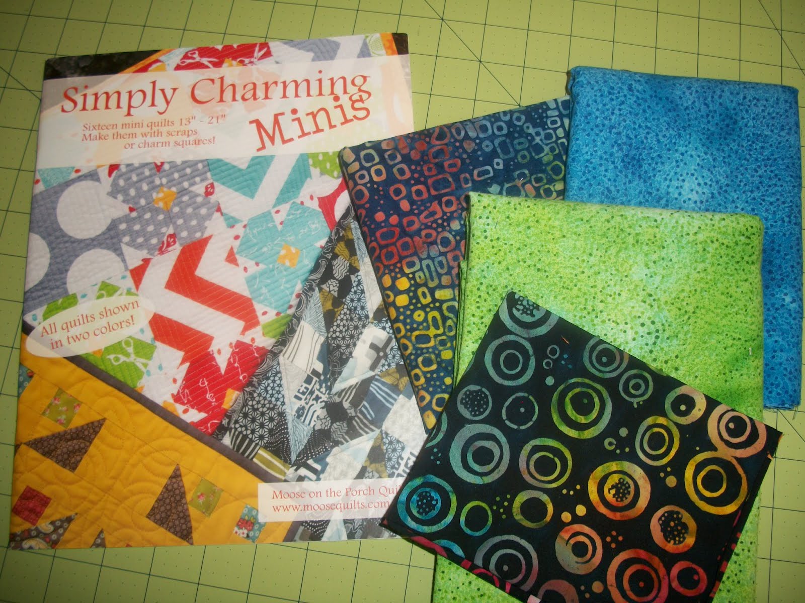 Sew Cook and Travel Mini Quilt Along Quilt One Mosaic