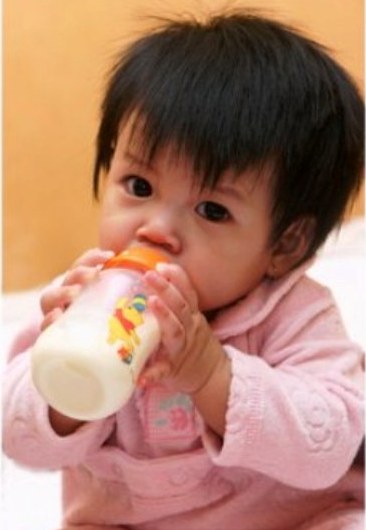 http://2.bp.blogspot.com/-biNpD_6ieSc/TVV7qWhzRwI/AAAAAAAAABc/4AAqGt-QITs/s1600/minum-susu.jpg