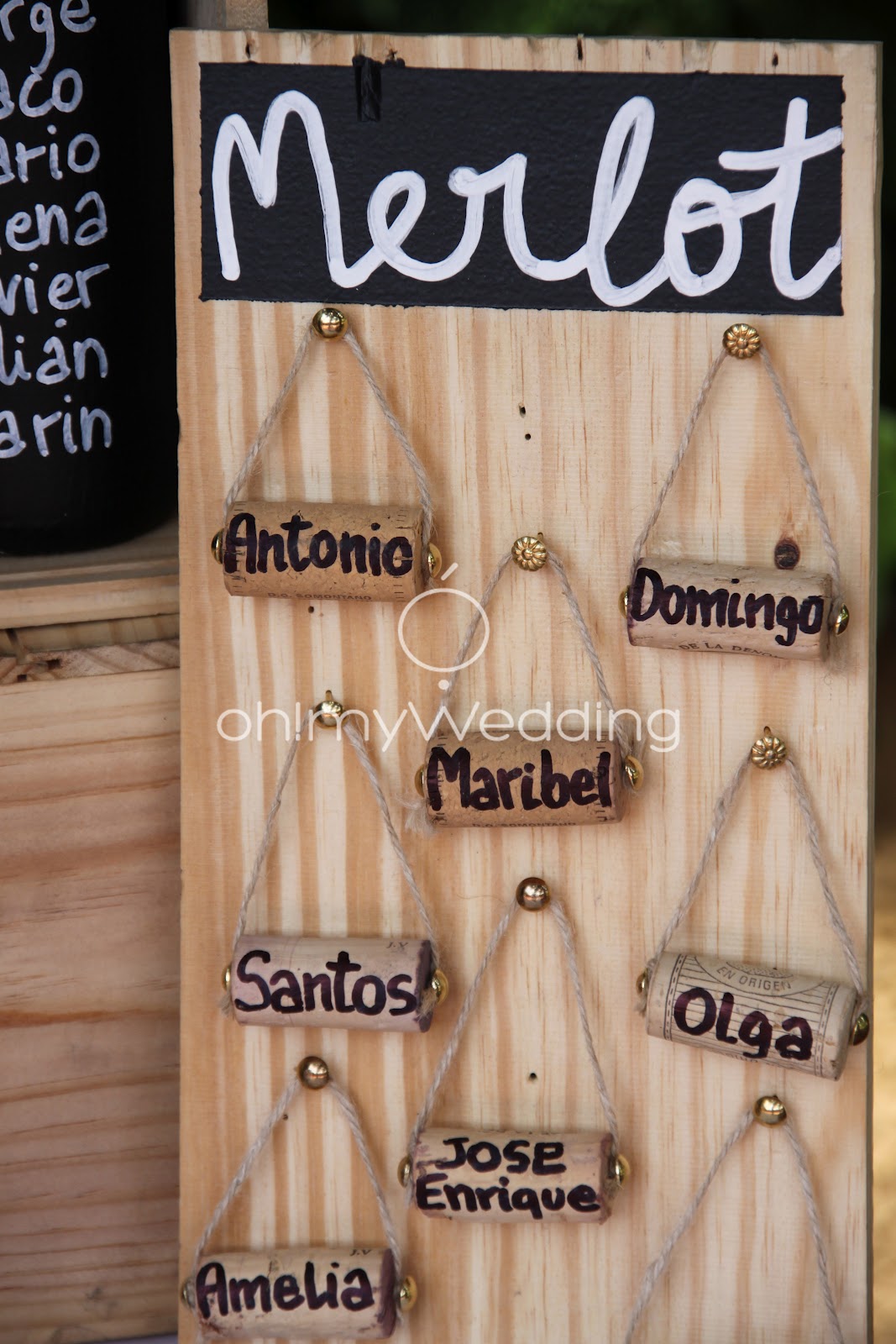 Centros de mesa para tema del vino y las uvas 6