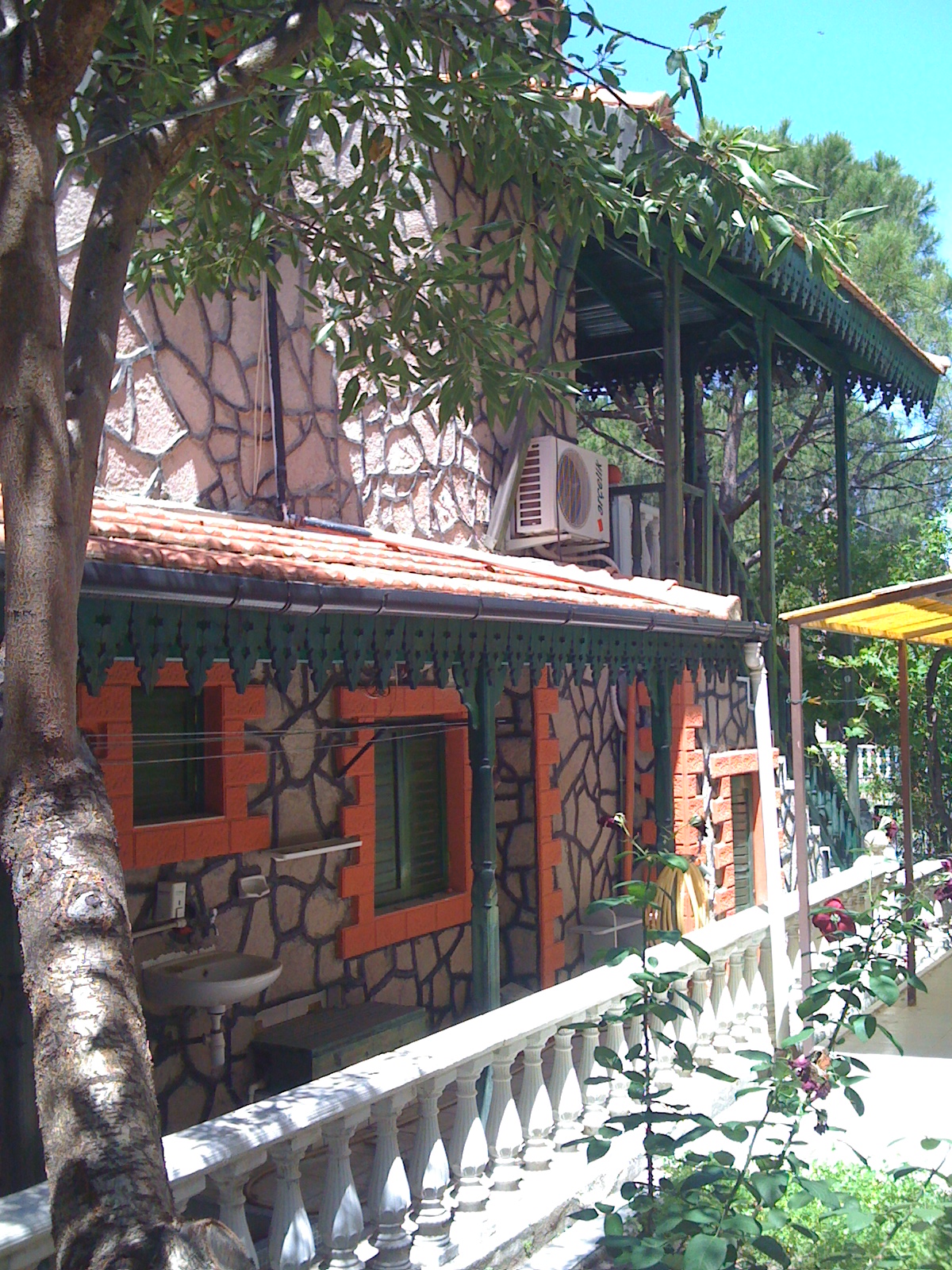 zeybek insaat emlak aliaga sakran incirlik mevkiinde denize sifir deniz manzarali dubleks satilik yazlik