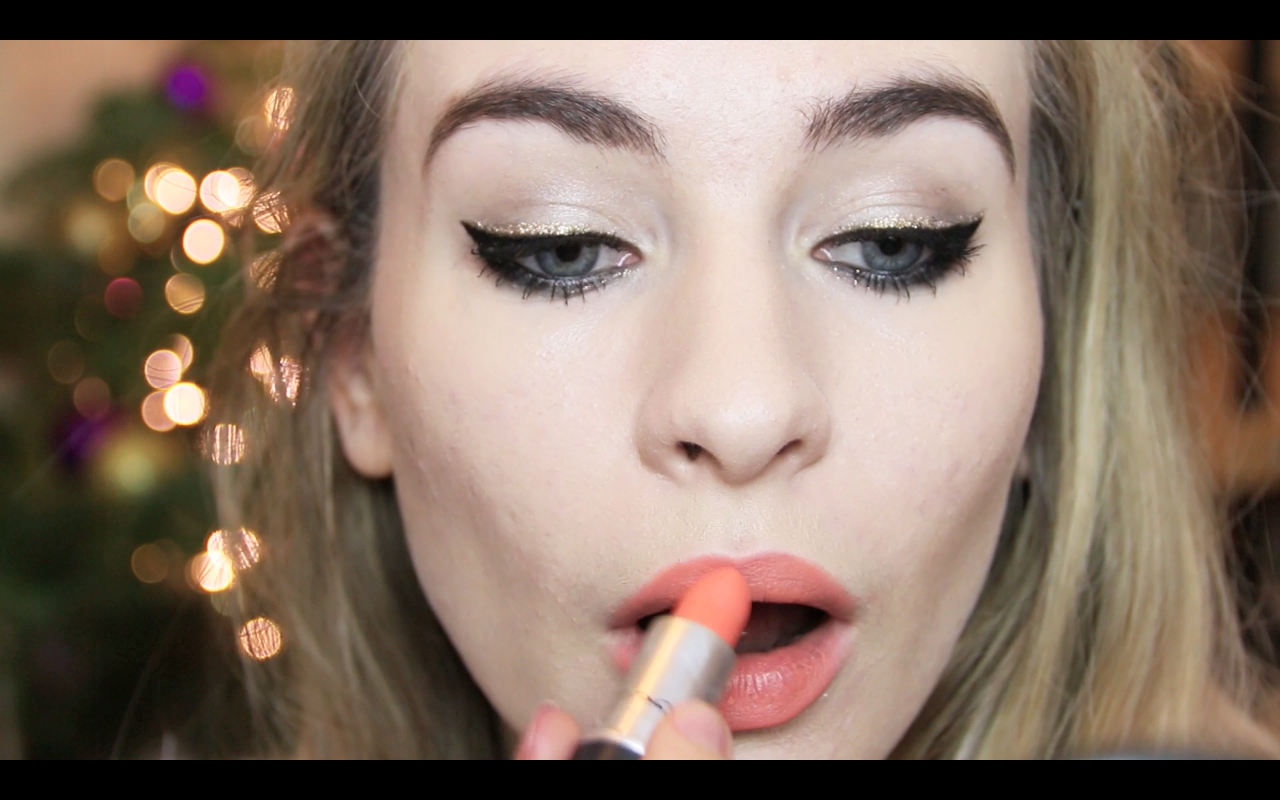 TUTORIAL Gold Glitter Eye Liner Look! Katie Snooks