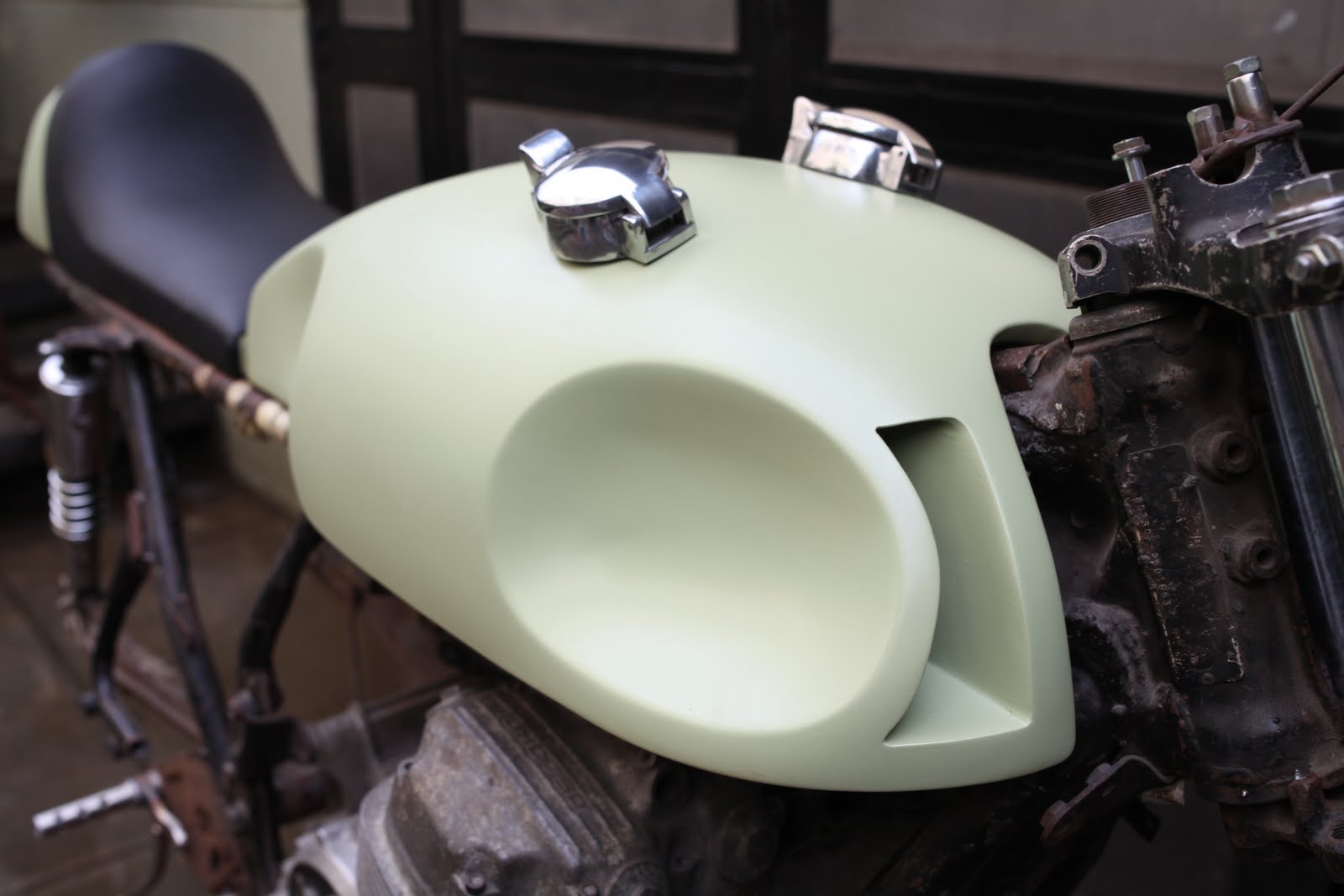 BCR Blog BCR's New Dimpol Tank With Integrated Oil Tank for CB750