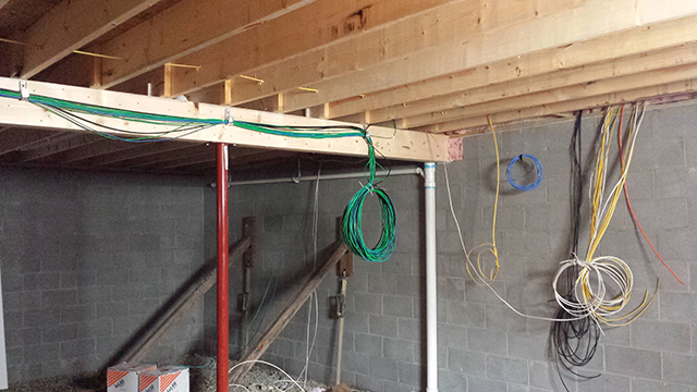 Building a Montgomery with Wayne Homes: Day 22 (June 6th) - Wiring