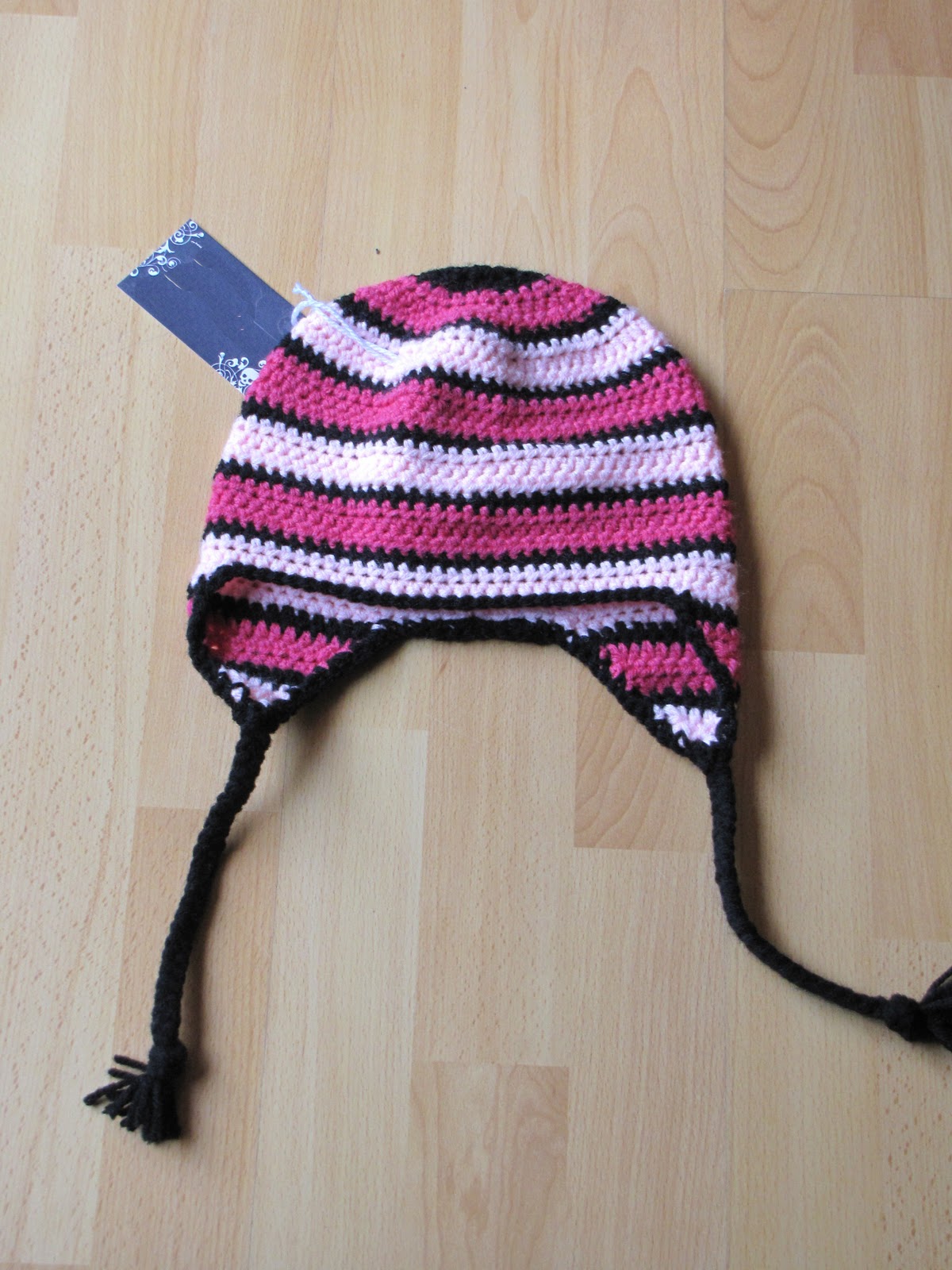 Niks Knots: Canadian Love Easy Ear-flap Toque