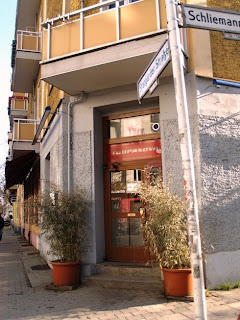 Berlin Bars - Couchsurfing bar - Soupanova