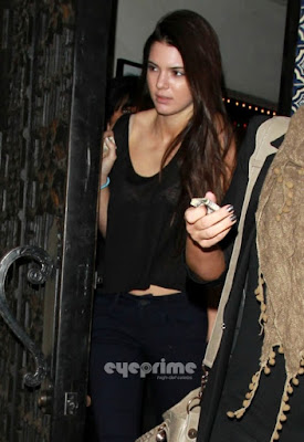 Hollywood Celebrity on Hot Celebrity Pics Kendall Jenner In A See Through Out In Hollywood