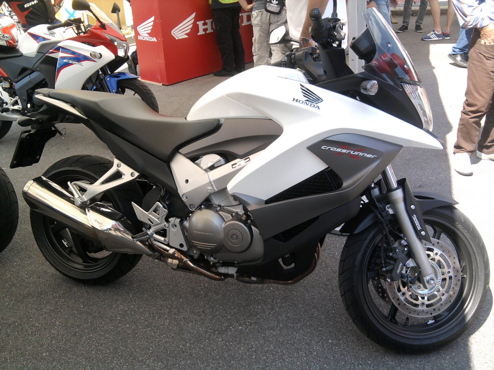 Bike Life Test Ride Honda Crossrunner