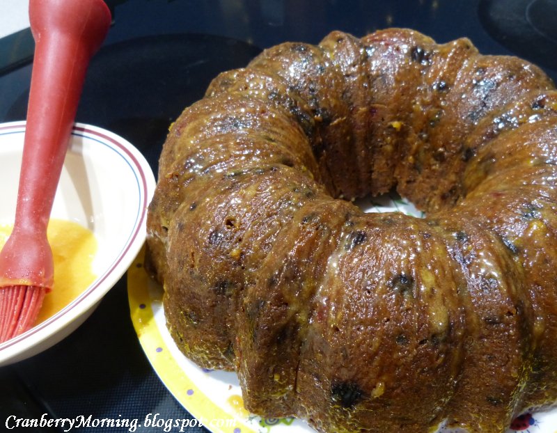 Christmas traditional pudding recipe Cranberry Morning: Christmas Cake (and Recipe) vs. Christmas Pudding