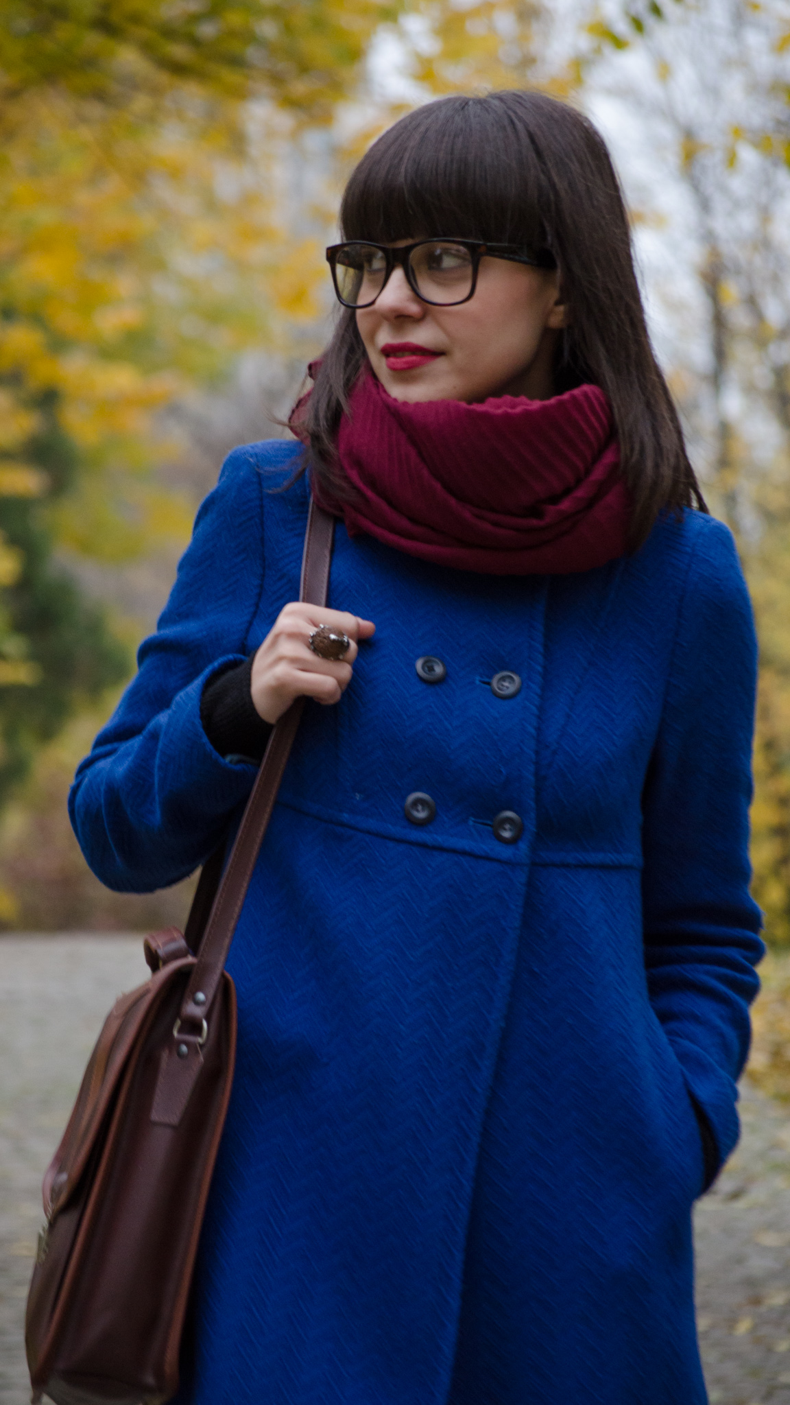 geek style outfit - wabbit season cobalt blue coat geek rabbit sweater koton mom jeans pull&bear thrifted bag satchel brown white converse sneakers glasses bangs autumn fall school outfit dorky