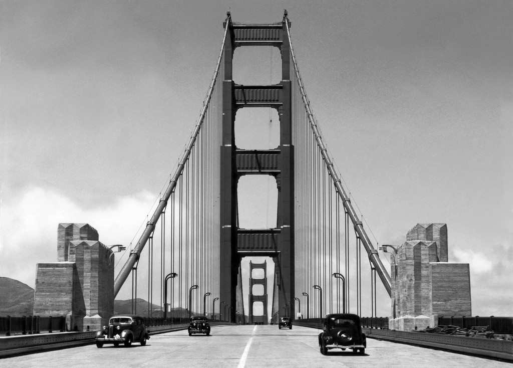 What Did  Golden Gate Bridge Look Like   Ago 