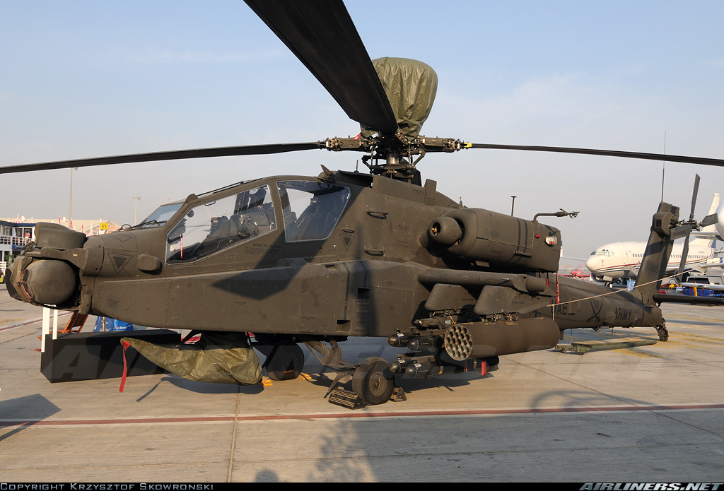 EMIRATOS ARABES UNIDOS AH-64D+EAU