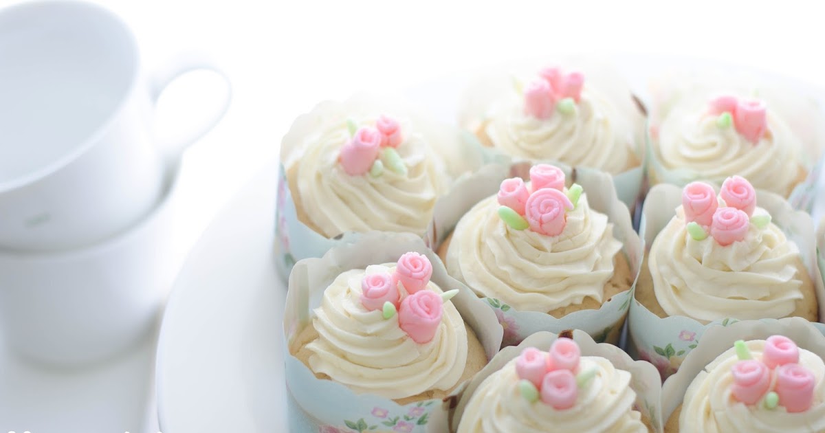 Vegan White Chocolate Mud Cake Vegan White Chocolate Mud Cake