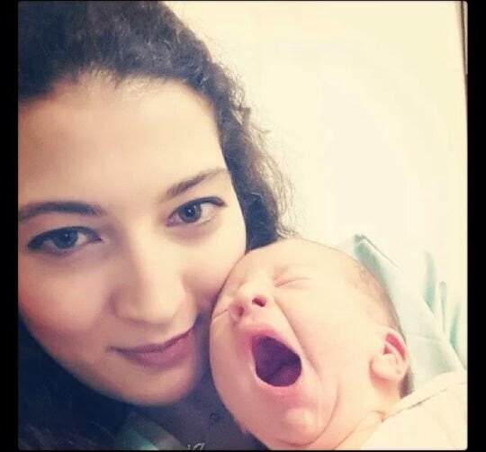 YENİDOĞAN YOĞUN BAKIM HEMŞİRESİ SEVGİLİ ASRIN VE MİNİK