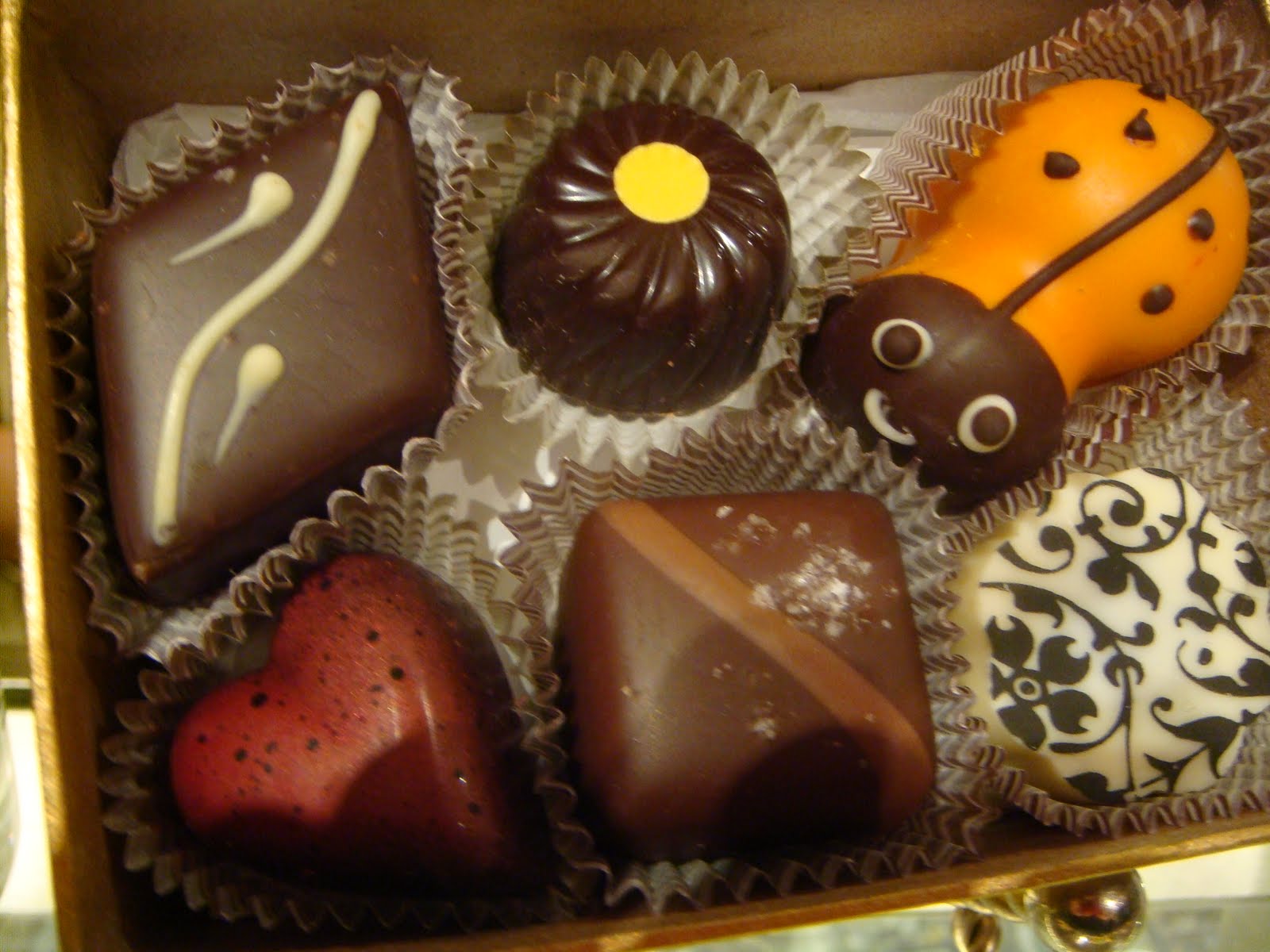 Girlfriends Forever – Beacon Hill Chocolates