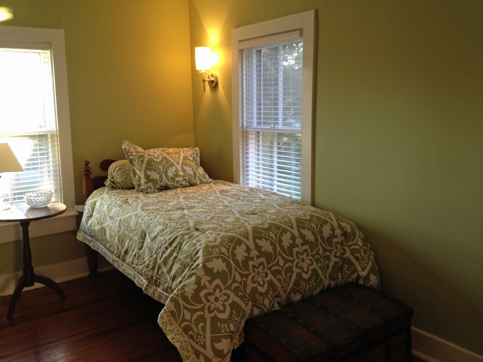 citydogcountrydoghome Easy Fabric Cover for Wire Shelves in My Country