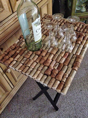  diy wine cork table