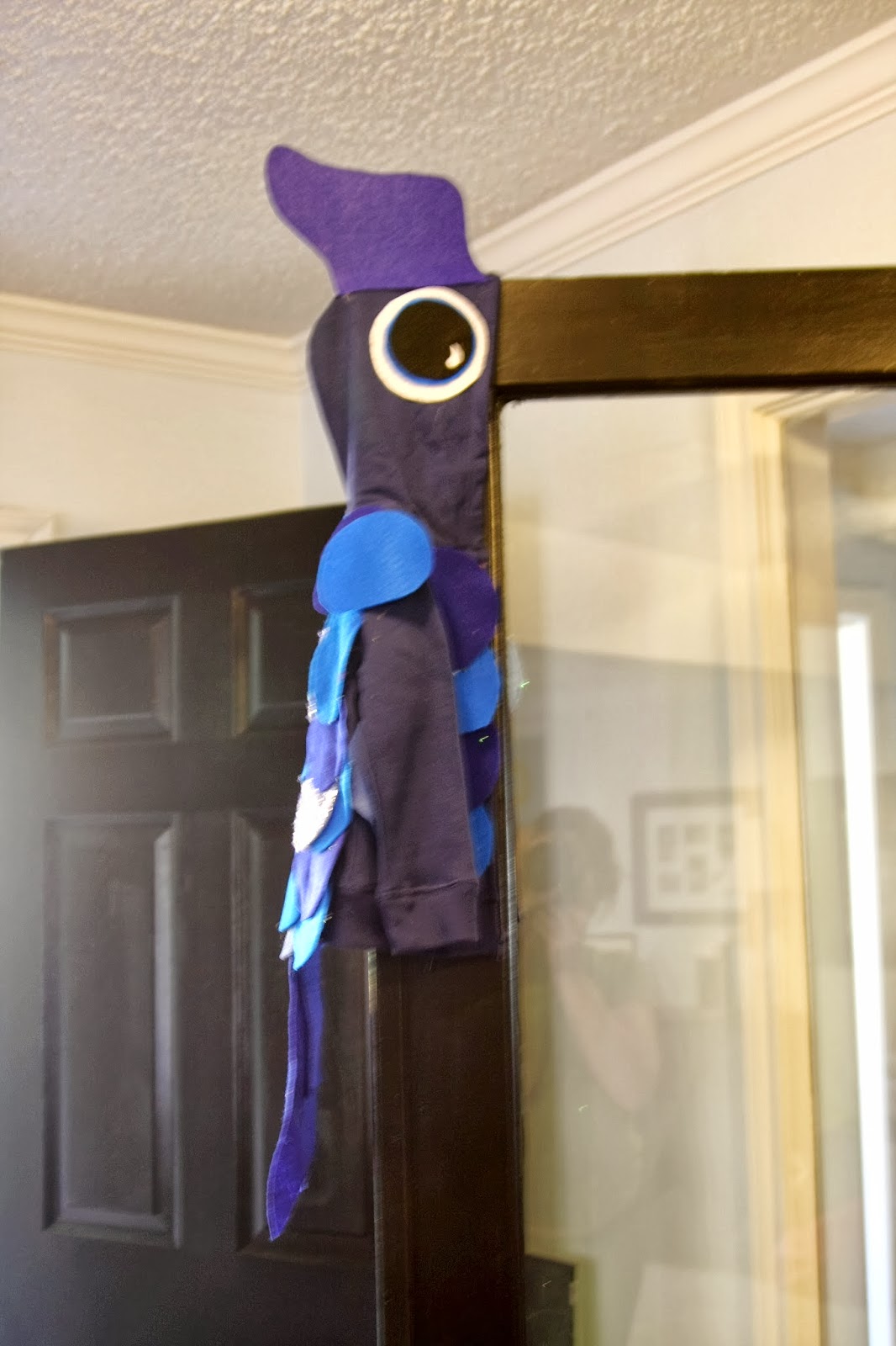 Another Stay Home Mommy Blog: I Wanna be Rainbow Fish - a costume DIY