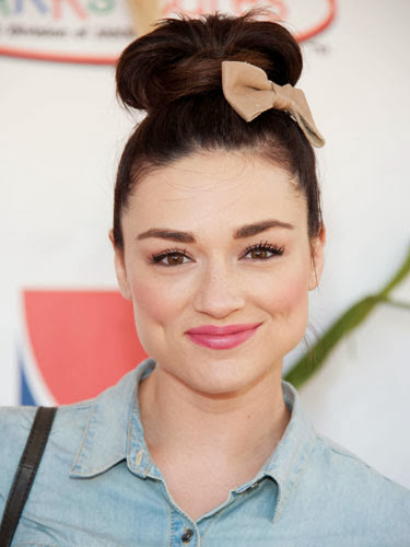 Crystal Reed Hd Wallpapers