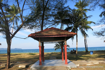 Pantai Kelulut Pintu gerbang