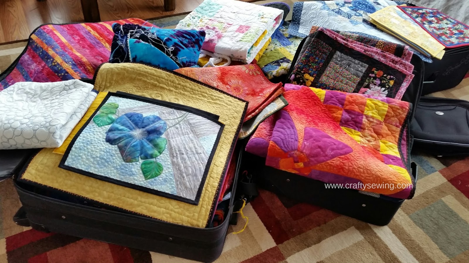 Crafty Sewing & Quilting 2015 Donation Quilt for Rainbow Hospice