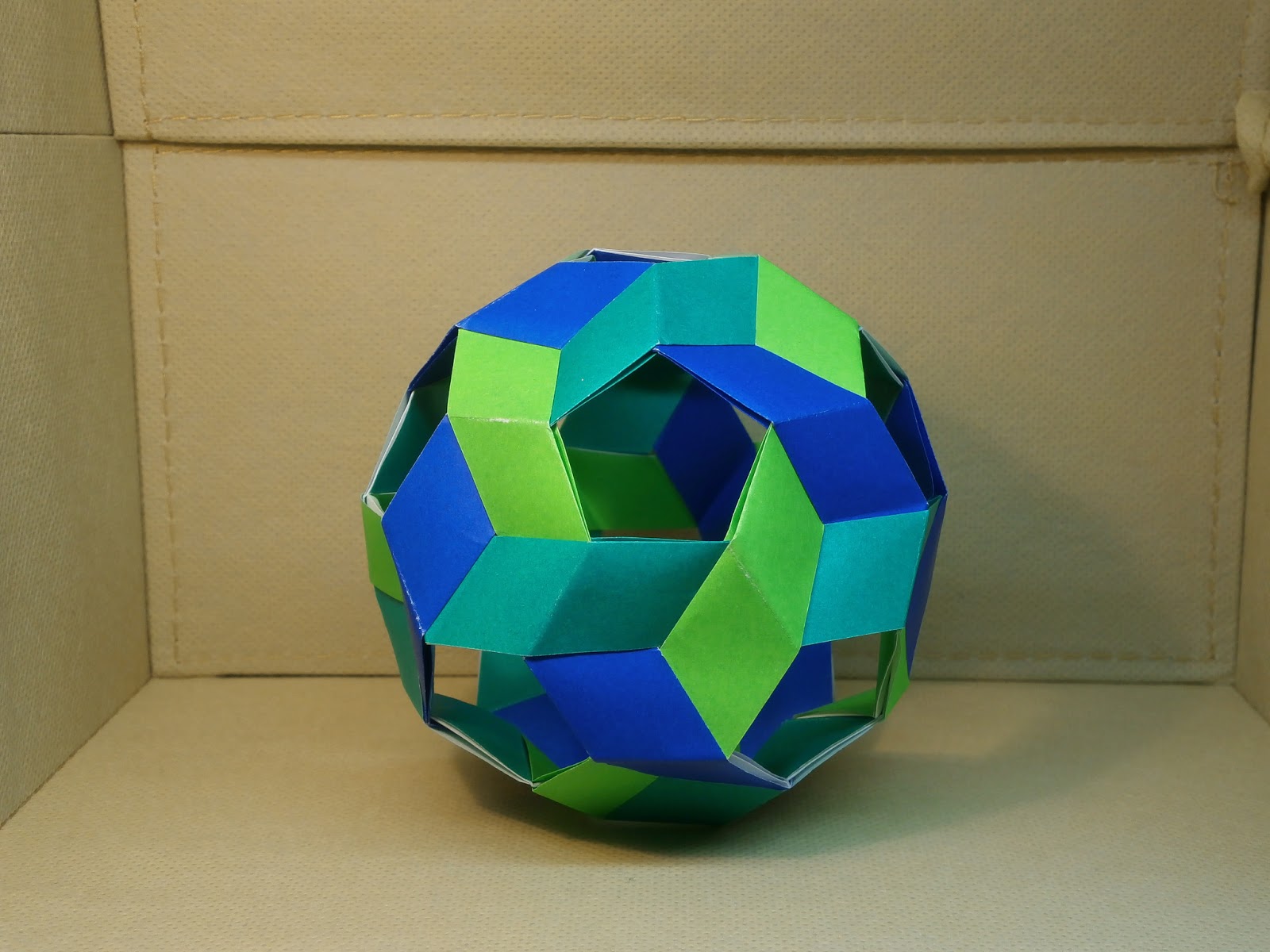 KATAKOTO ORIGAMI The way of "Unit origami ball"
