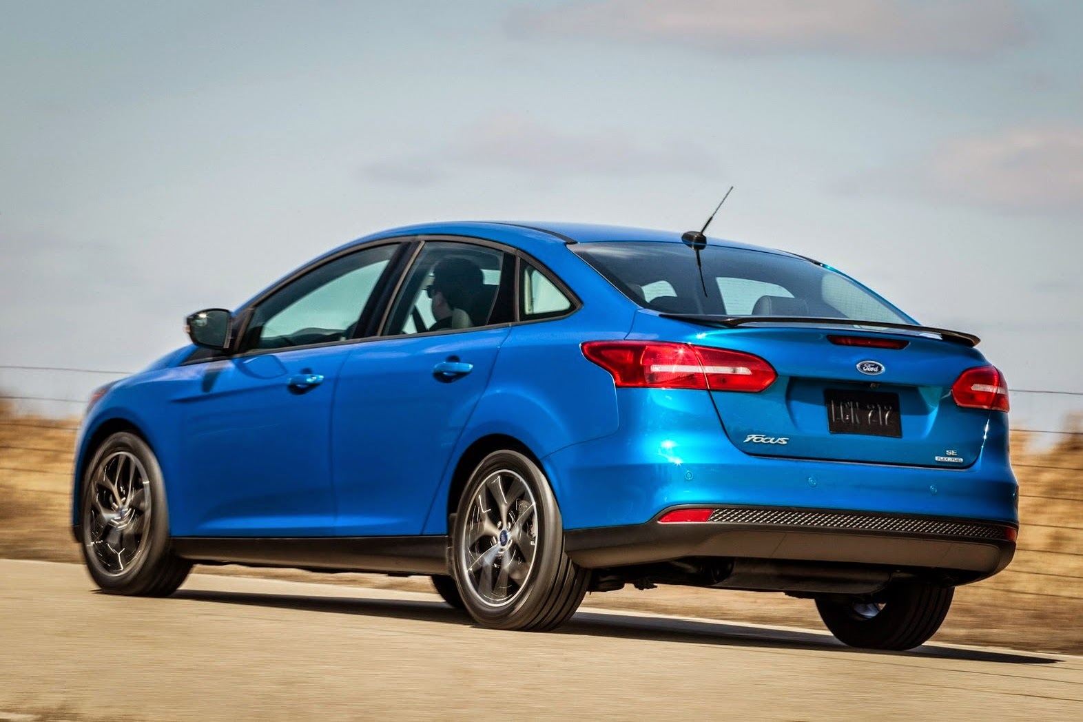 Ford показал обновленный седан Focus Ford показал обновленный седан Focus