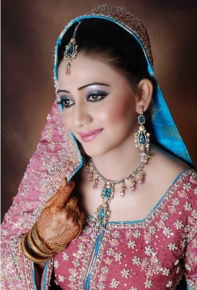 Perfect Bridal Makeup Fashion in New Look