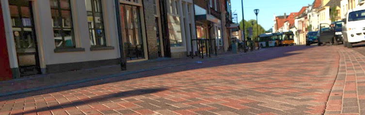 Cloburn red aggregate paving