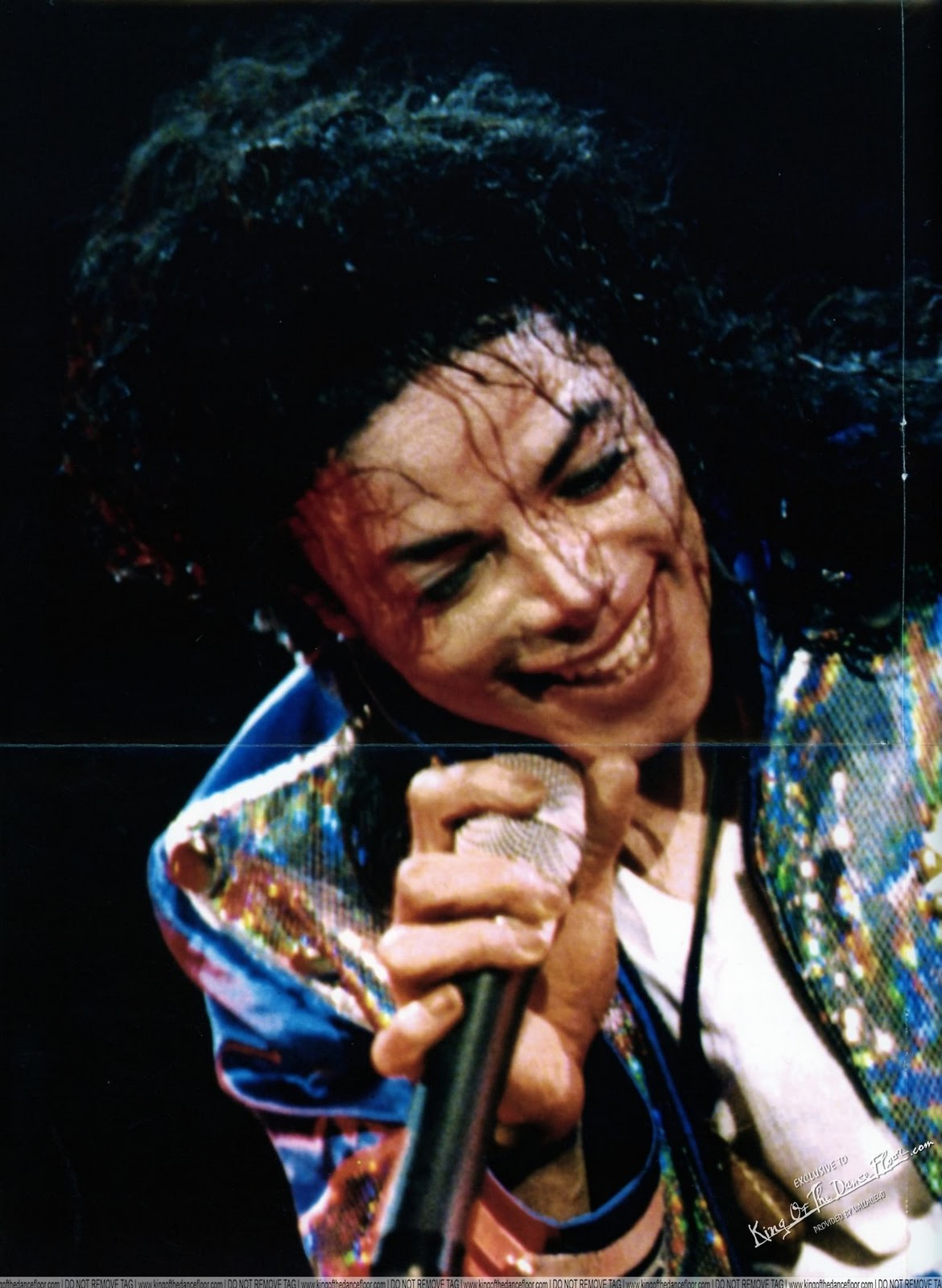 http://2.bp.blogspot.com/-c3phIZ5ezGo/TZ4RBIQt3cI/AAAAAAAAAgU/HYpnPpZh6uw/s1600/HQ-michael-jackson-15170703-1646-2250.jpg