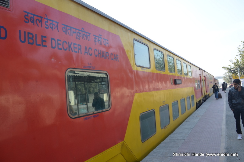 Jaipur Delhi Doubledecker Train experience eNidhi India Travel Blog