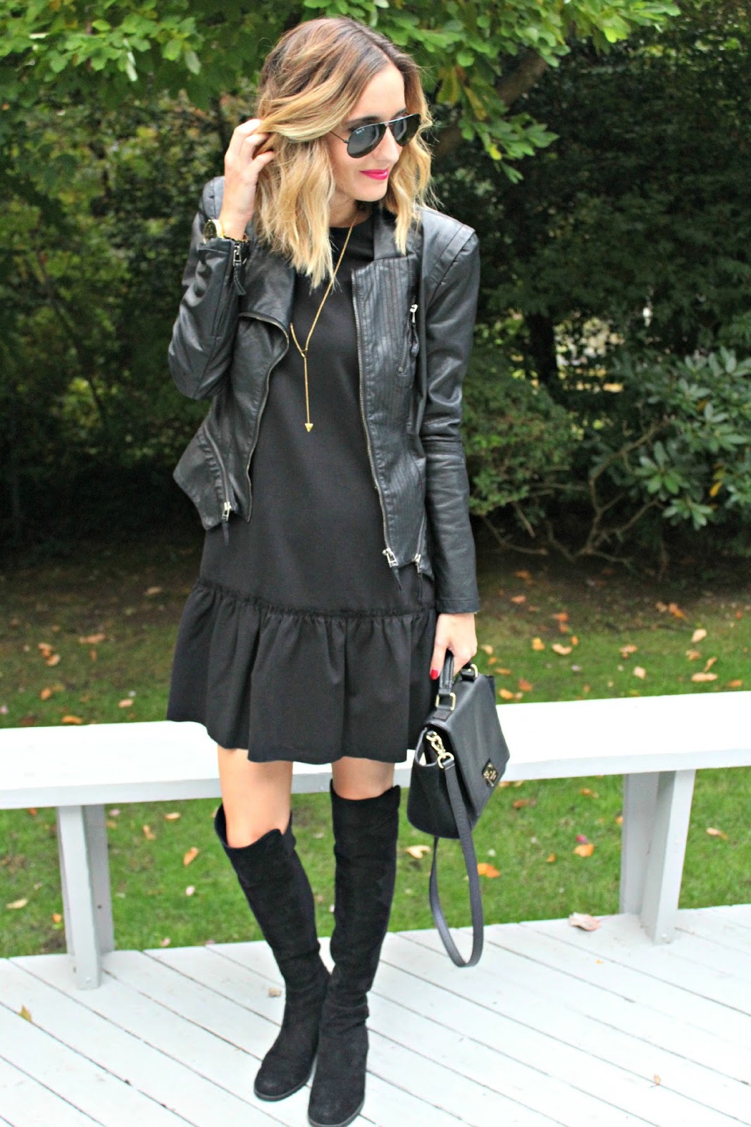 all black monochrome outfit