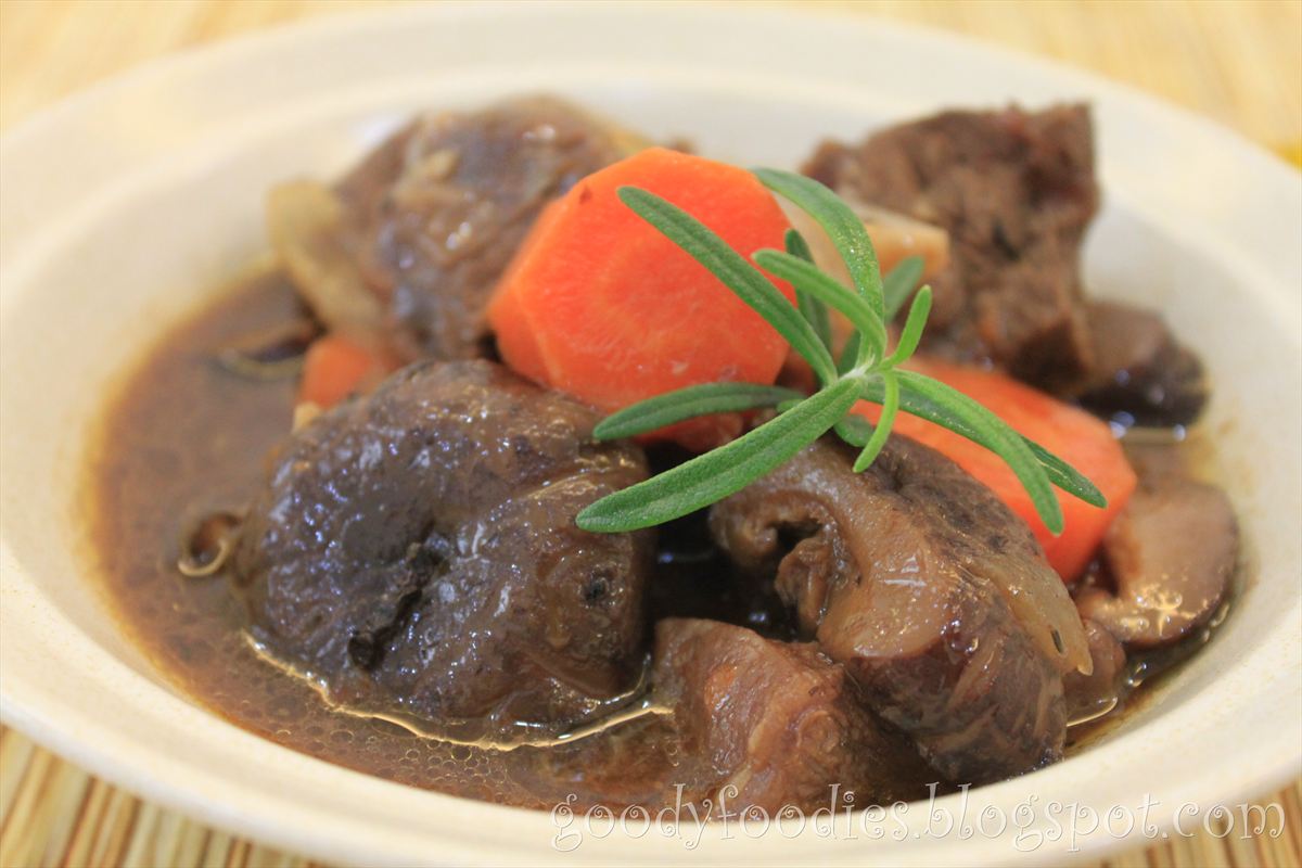 GoodyFoodies Recipe Braised beef (oyster blade) stew with mushrooms