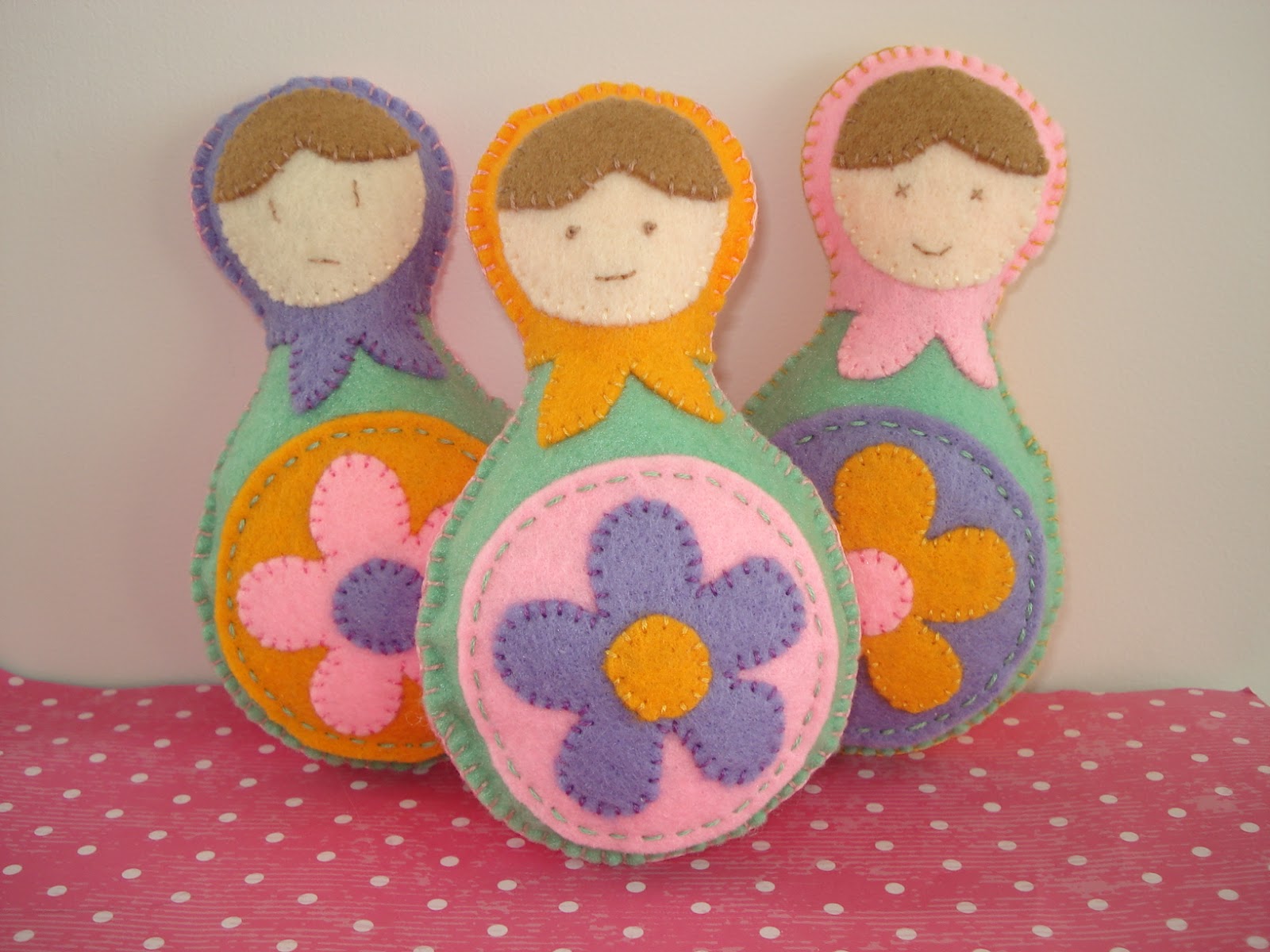cupcake cutie Free pattern/tutorial Felt Russian Doll softie