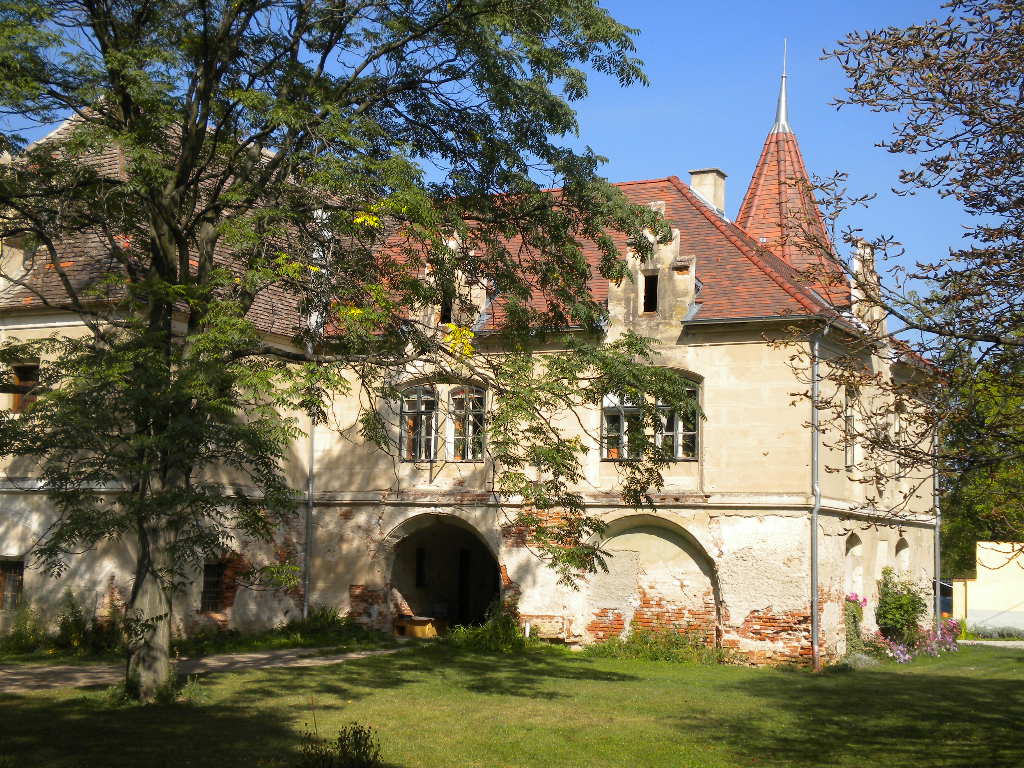 Long and winding road Schloss Grafenegg II