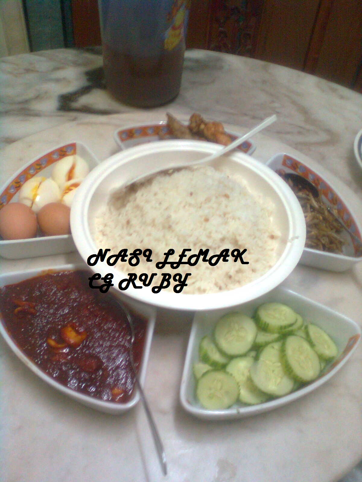 http://2.bp.blogspot.com/-c7ijIcDwzdc/TWNbPQtJLoI/AAAAAAAAAMI/t419gN8nFHI/s1600/Abah+n+umi0491+NASI+LEMAK.jpg