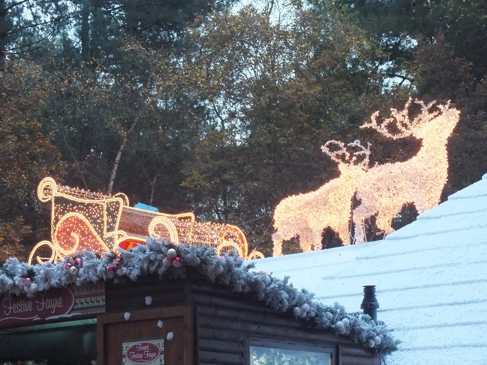 santa sleigh and reindeer for roof 28 images sint santa sleigh and reindeer for roof 28 images sint