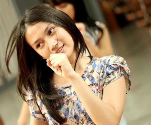 Biodata-dan-Foto-Foto-cantik-Melody-JKT-48-member+JKT48+yang+paling