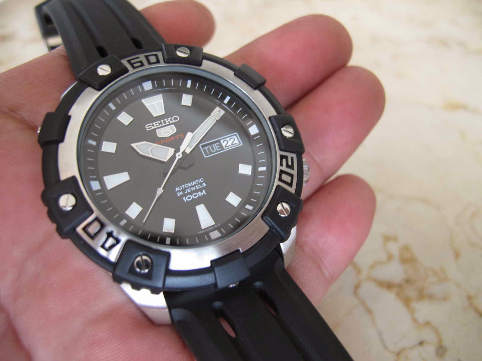 Maximuswatches Jual Beli Jam Tangan Second Baru Original Koleksi Jam Maximus Www Maximuswatches Com Seiko 5 Sports Diver 100m Automatic 4r36a Sold
