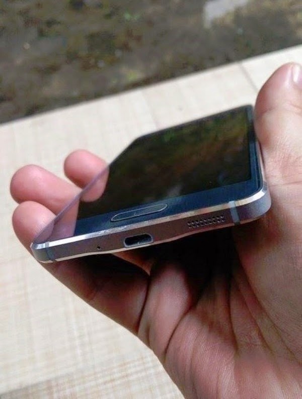 [Image: galaxy-alpha-4.jpg]