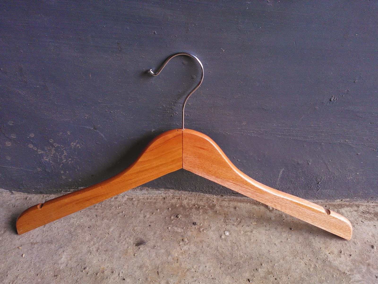 Gantungan Baju Dari Kayu - Unik dan Lucu