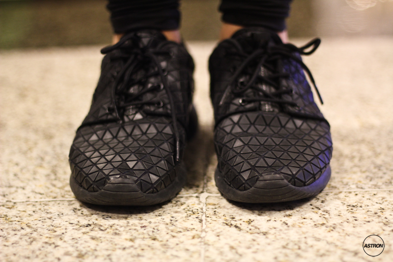 nike roshe run metric qs