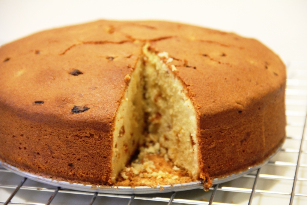 Petite Nyonya's Kitchen...for all seasons Apricot Almond Cream Cheese Pound Cake