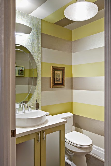 Espectaculares baños con paredes a rayas - Colores en Casa