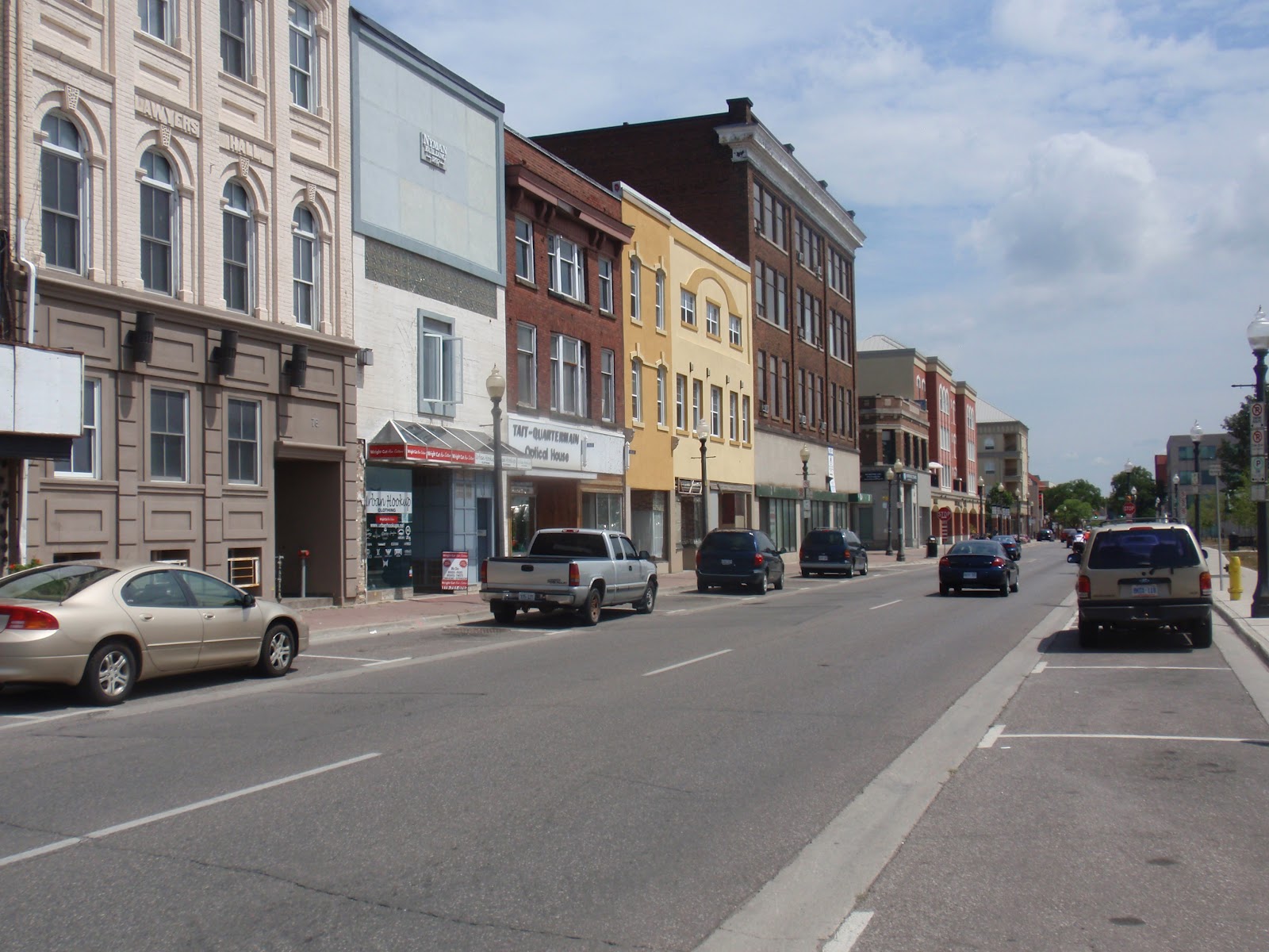 Polly and Mimi's Antiques Roadshow Brantford, Ontario, Canada Day 41