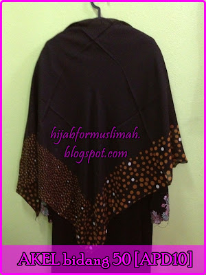 tudung akel bidang 50 bercorak