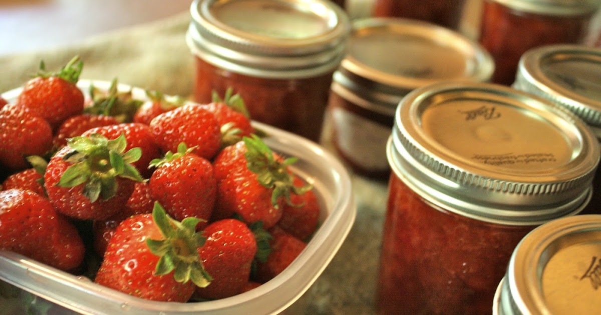 Bossy Italian Wife We're Jammin' [Strawberry Jam!]