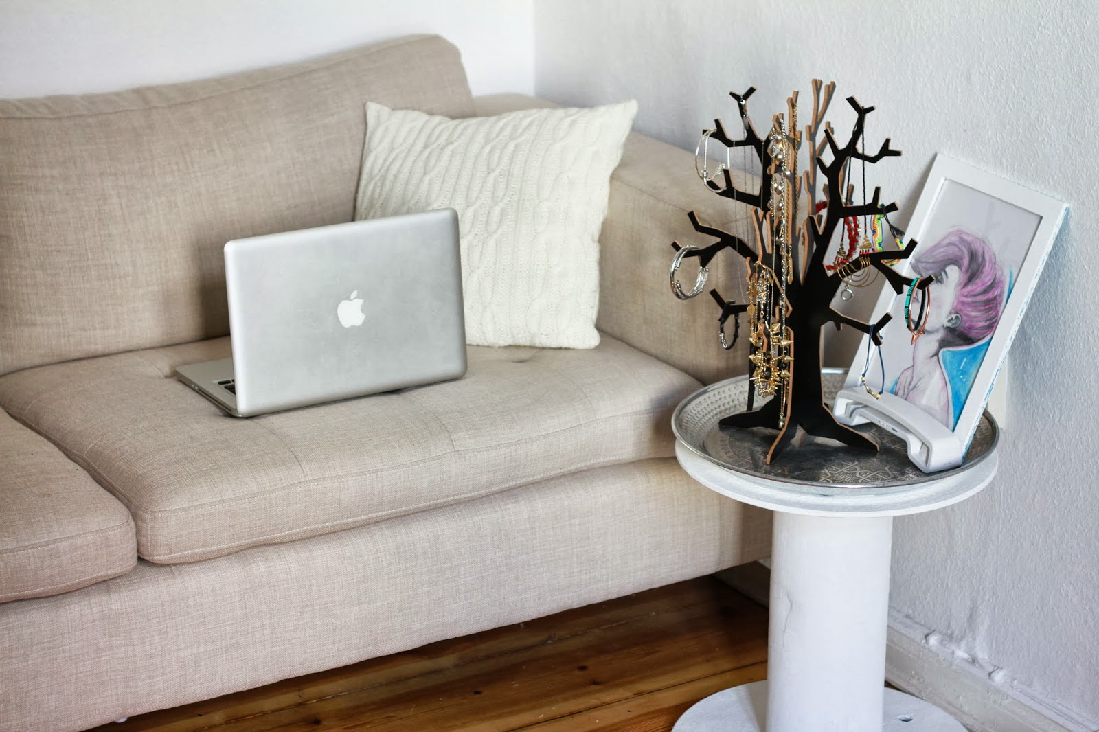 Kokiri Auf Eis Ausprobiert Essence Gel Nails At Home Essence