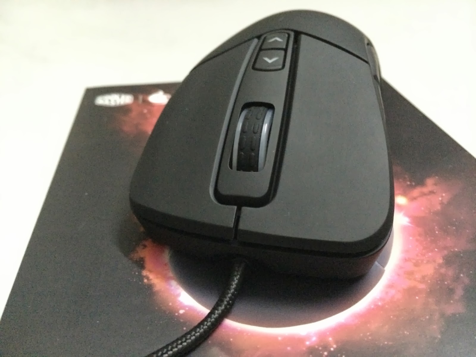 A Sneak Preview On The CM Storm Mizar Laser Gaming Mice 6